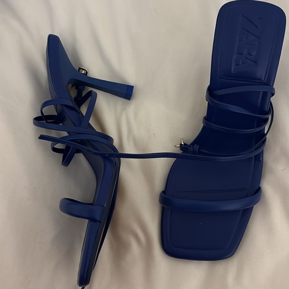 Zara Strappy Heels - Picture 5 of 6